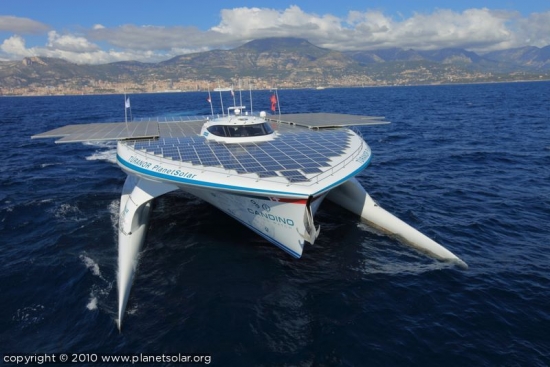 Turanor PlanetSolar - крупнейшее в мире судно на солнечных батареях Turanor PlanetSolar - крупнейшее в мире судно на солнечных батареях